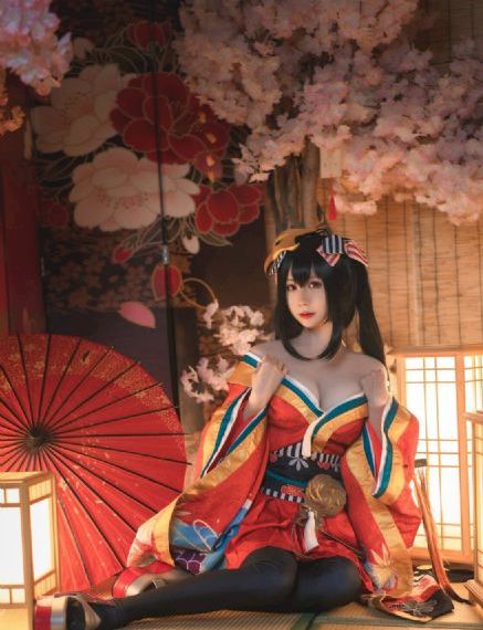 欧美美女亚洲美女成人二区_BD电影在线观看
