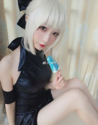裸模莫露露_国产剧在线观看电视